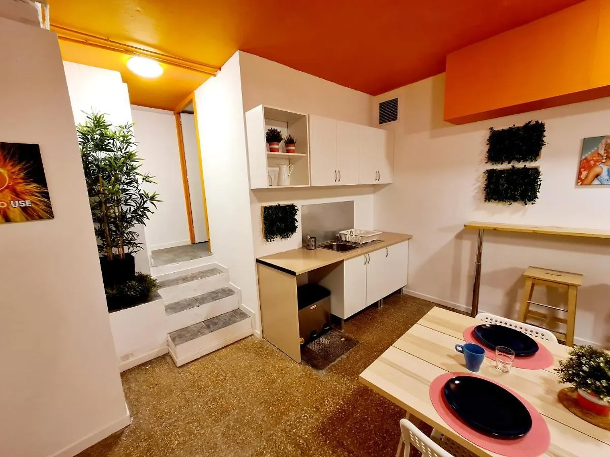 Arc House Gracia Hostel Barcelona